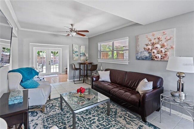 Photo - 3005 W Helen Ave