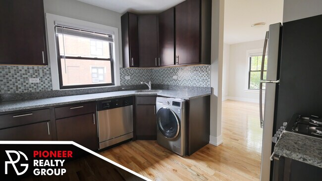 Photo - 2850 N Mildred Ave Apartments Unit 1