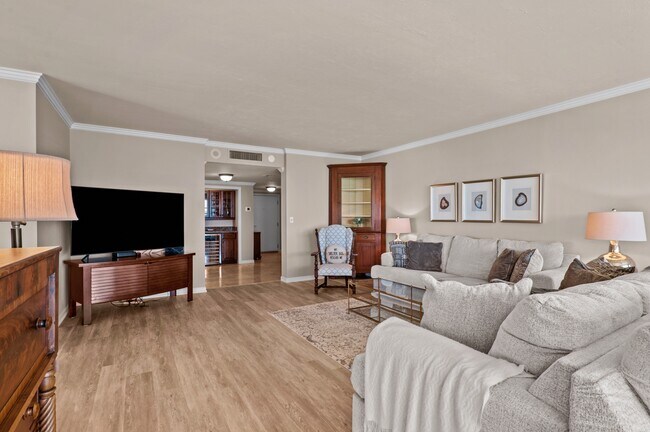 Photo - 4051 Gulf Shore Blvd N