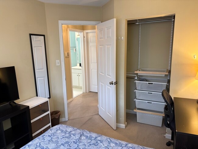 Photo - 1902 N Daniel St