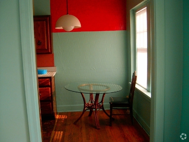 Building Photo - Mainview Apartments