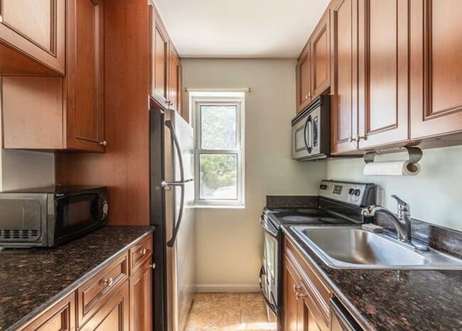 Photo - 10 Palisade Ave Unidad 2c