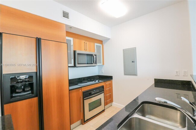 Photo - 335 S Biscayne Blvd Unit 2708