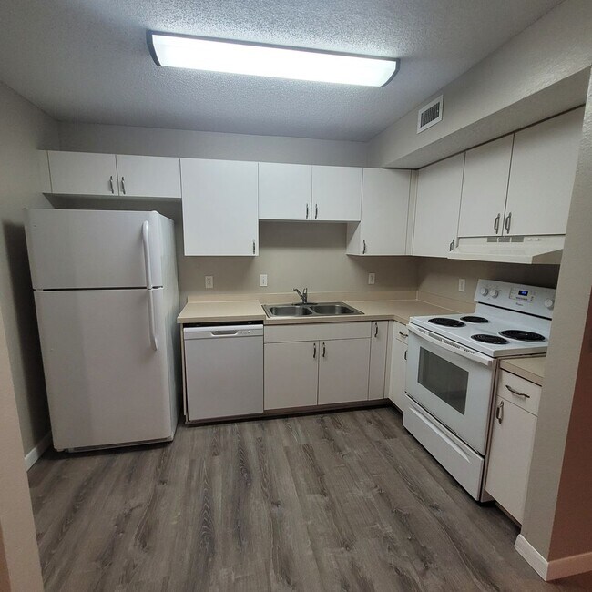 Photo - 1/1 condo on ground floor available now in Rockledge Unit 106
