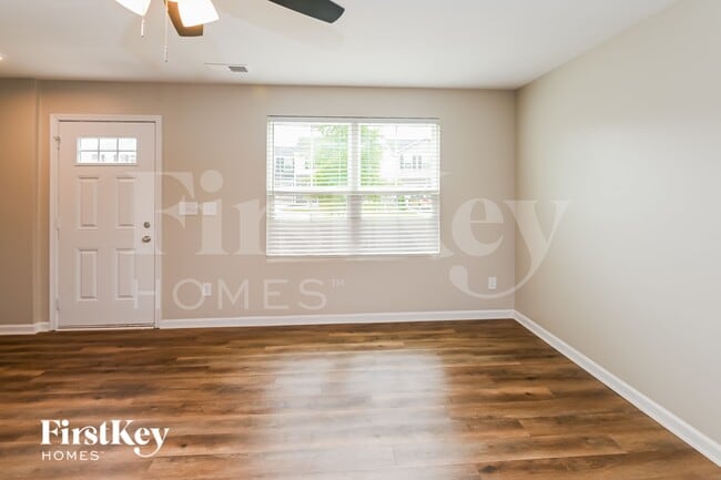 Photo - 7415 Irwin Rd