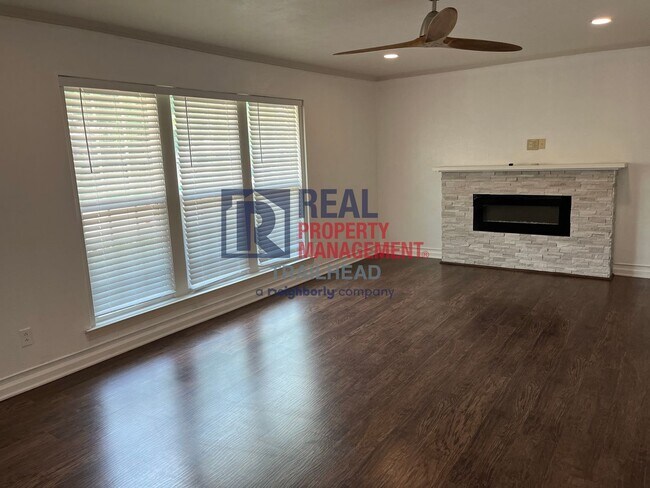 Photo - Great Location - 2 Bed/2 Bath Home with Patio