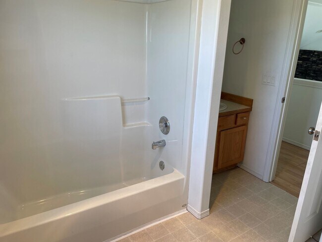 Photo - Now renting 3 bedroom 2.5 bathrooms.