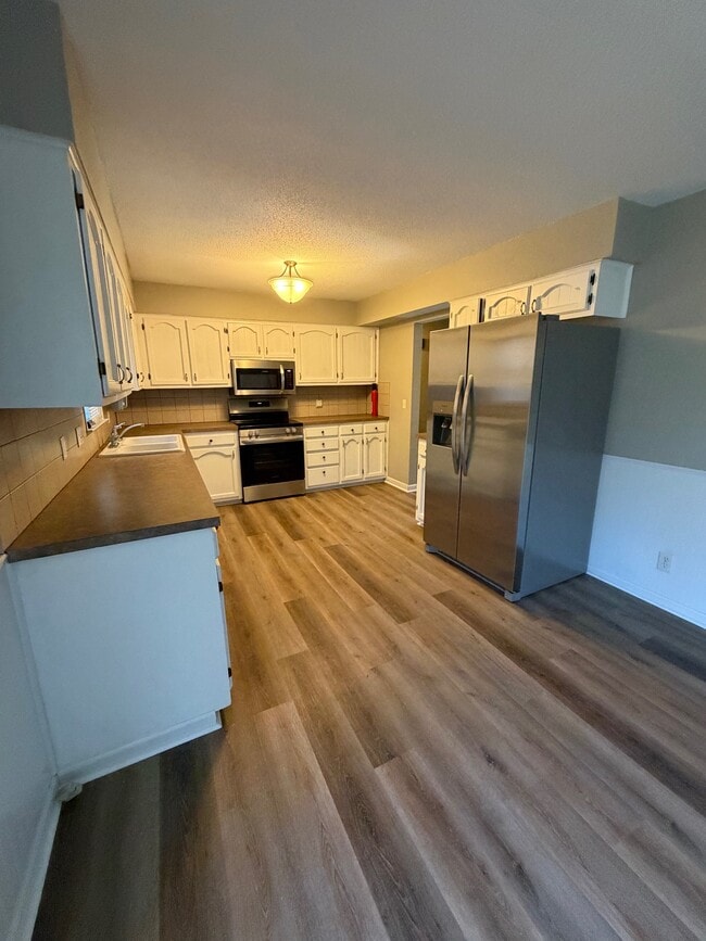 Photo - 1428 Grandview Dr