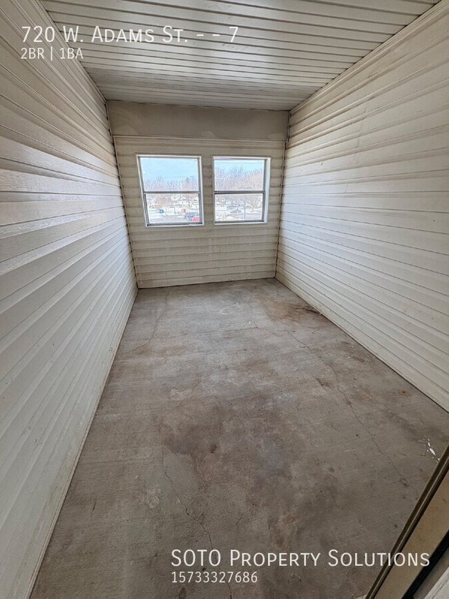 Photo - 720 W Adams St Unit 7