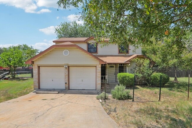 Photo - 1300 Tuxford Cove