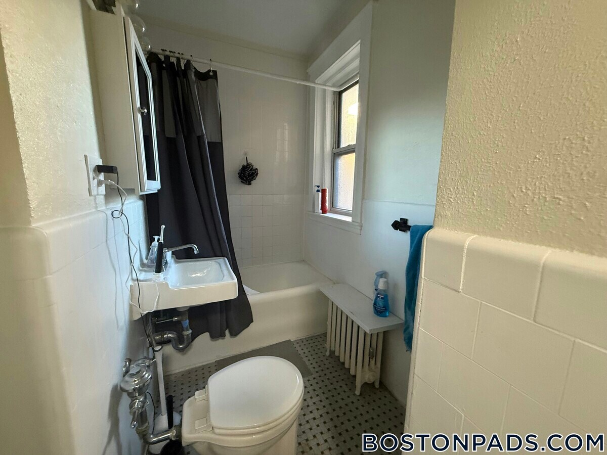 Photo - 16 Lakeville Rd Unidad 12-A