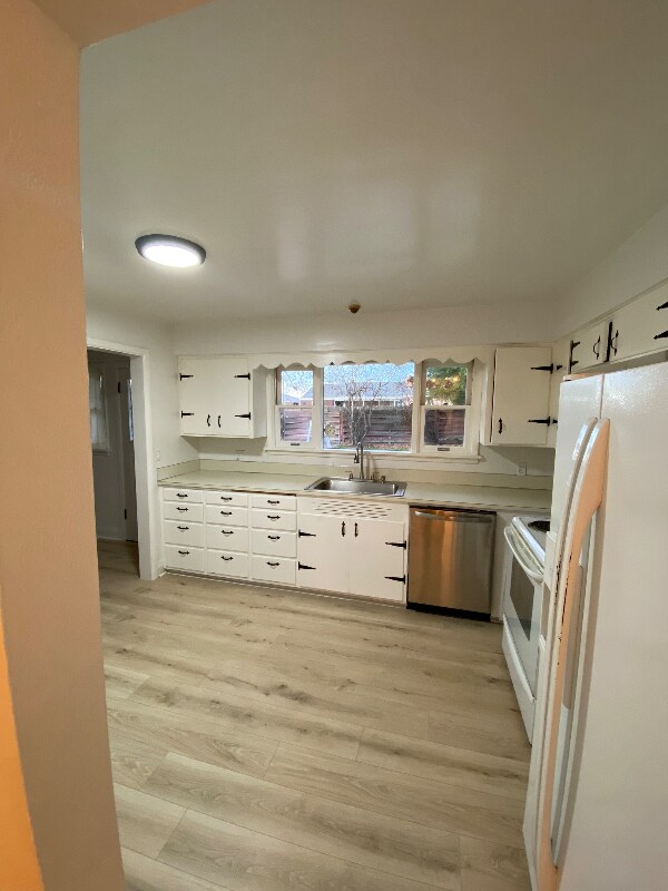 Photo - 535 SE Scenic View Dr