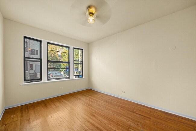 Photo - 2323 N Kedzie Blvd Unidad 3147-3