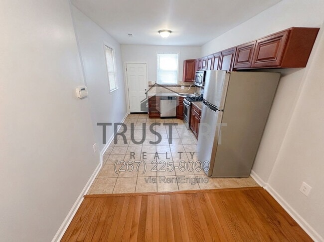 Photo - 2202 S Woodstock St