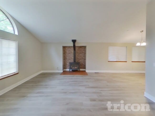 Photo - 12917 Avante Dr NW