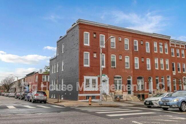 Building Photo - 339 E 25th St Unit 2