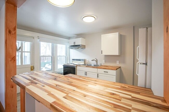 Photo - 42 Montgomery St