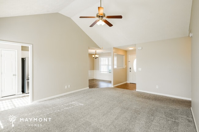 Photo - 1004 Swayze Ct