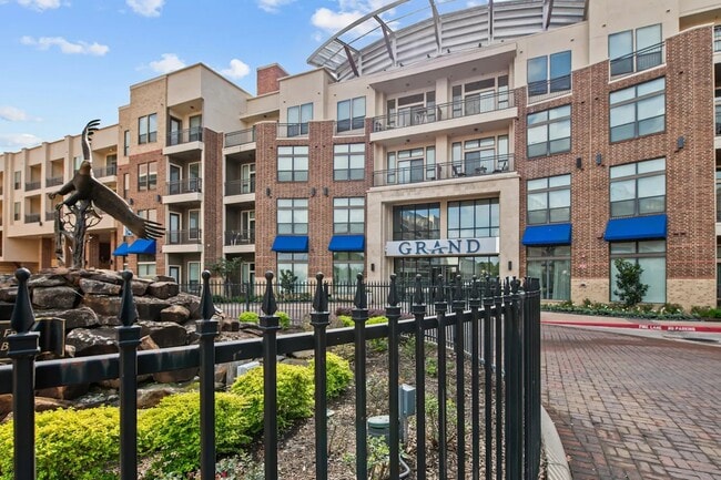 Photo - 2727 Commercial Center Blvd Unidad 135