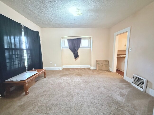 Photo - 2747 Rush Blvd