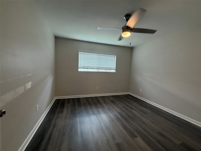 Photo - 1824 Thonig Rd