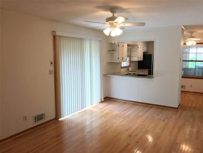 Photo - 1321 Mary Dale Dr SW