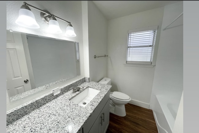 Bathroom - Saginaw Station.png - Saginaw Station