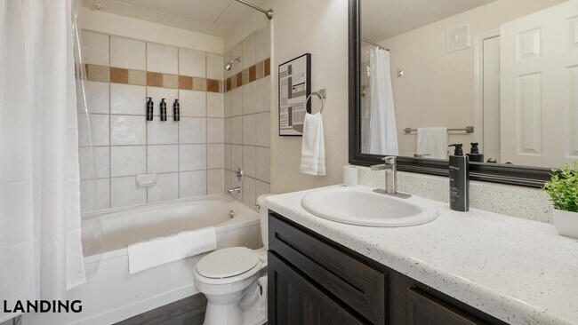 3250 Hudson Crossing Unidad 638