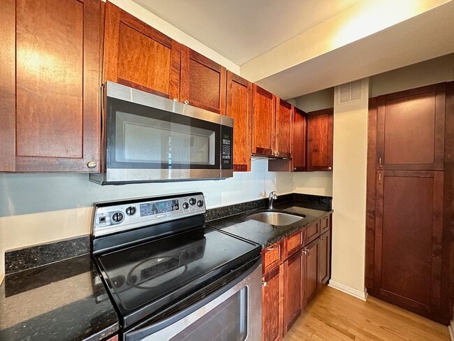 Photo - 4180 N Marine Dr Unit 0101