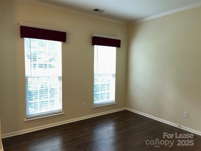 Photo - 6217 Chavel Ln