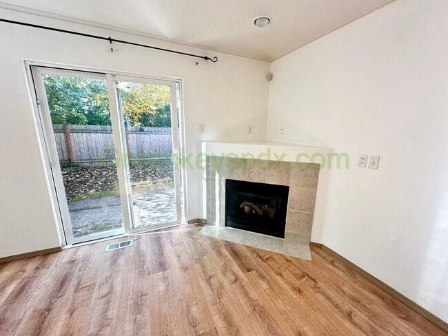 Photo - 3-Bedroom, 2-Bathroom Row House Near Alberta Arts District