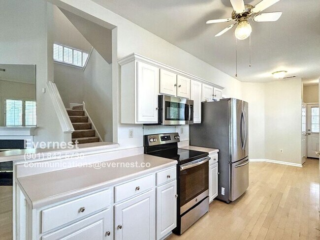 Photo - 104 Island Pl