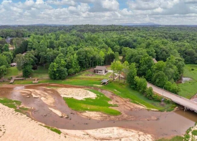 Photo - Lakefront Living in Lyman, SC