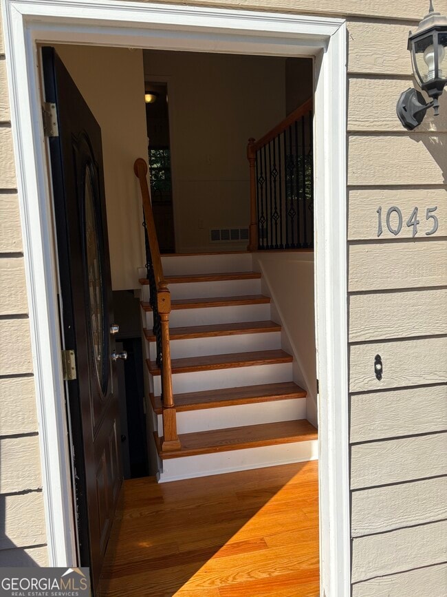 Photo - 1045 Coker Cir NW