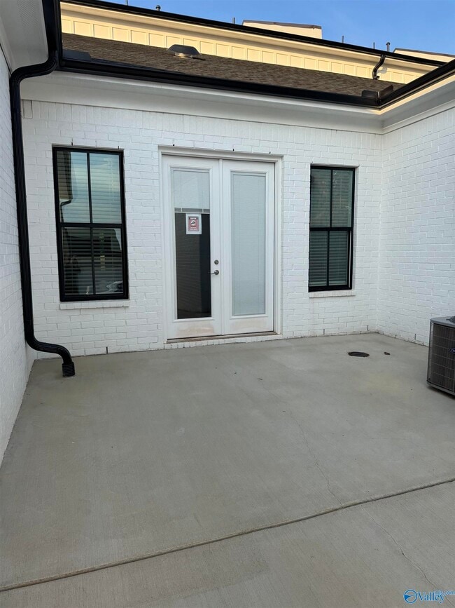 Photo - 131 Moss Brk Ln