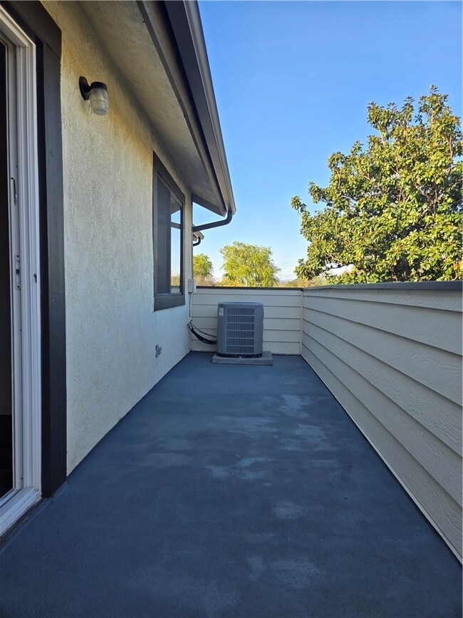 Photo - 2624 W Porter Ave Unit 201