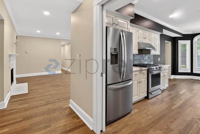 Photo - 3638 Peachtree Rd NE
