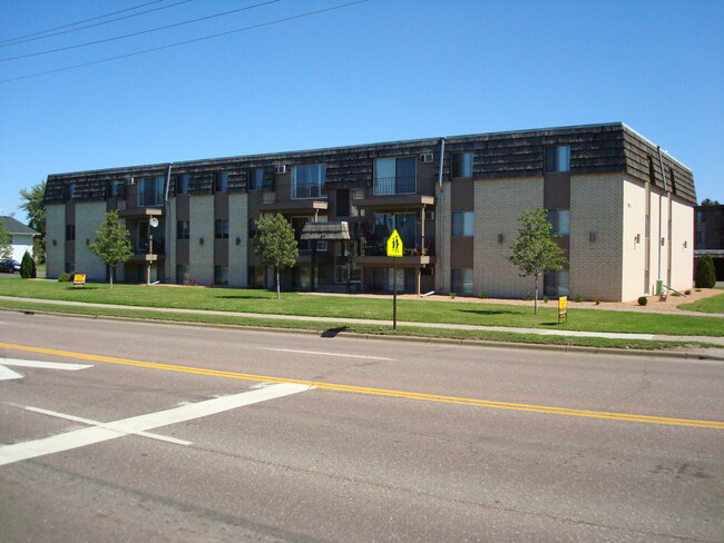 Building Photo - Elk Crossing Apartments