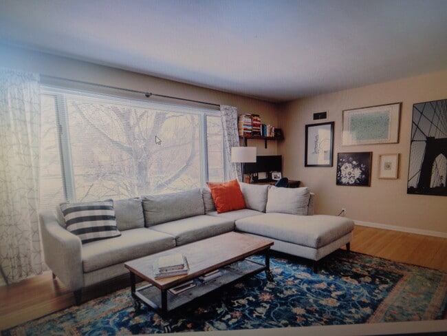 Living Room - 615 S 38th St Unit #3