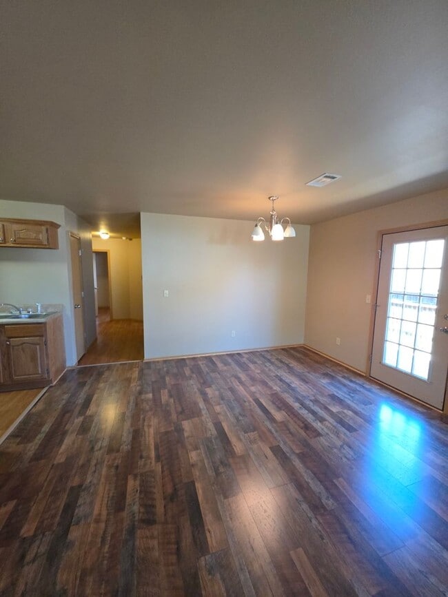 Photo - 813 W Fourteenth St
