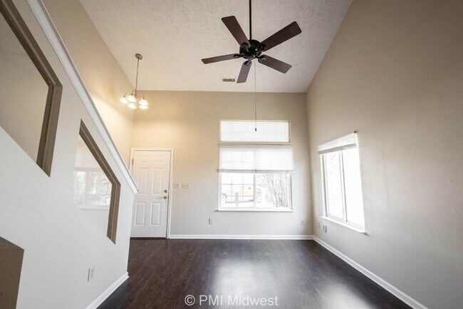 Photo - 2781 Grand Fir Dr