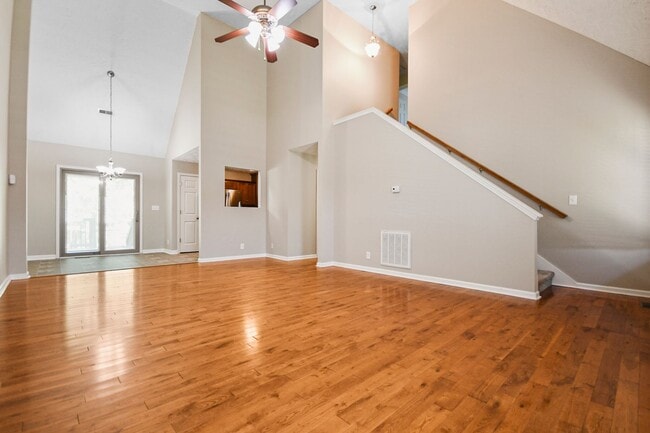 Photo - Pet Friendly Three Bedroom with Bonus!