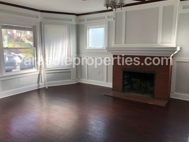 Photo - 919 Clay Ave