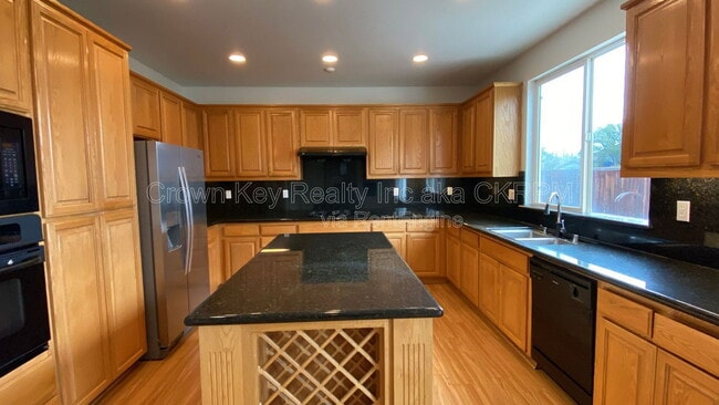 Photo - 2978 Jackson Ave