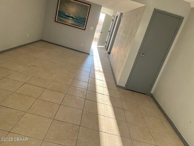 Photo - 3760 S Atlantic Ave Unit 5