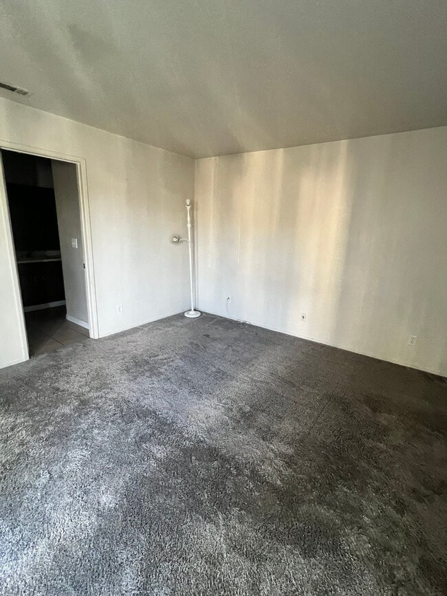 1604 Porter Way