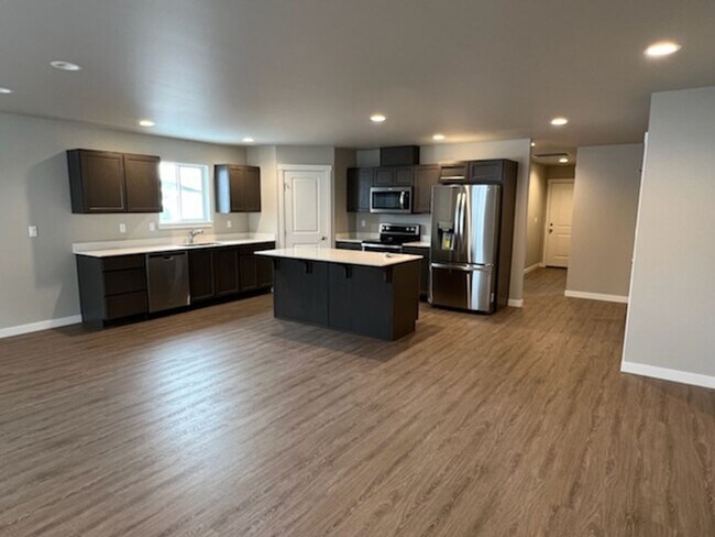 Photo - Luxury 3 bedroom, 2 bath home with double garage!