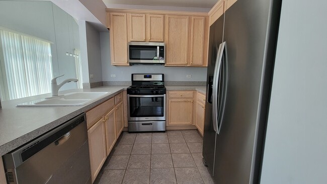 Photo - 609 Prestwick Ln