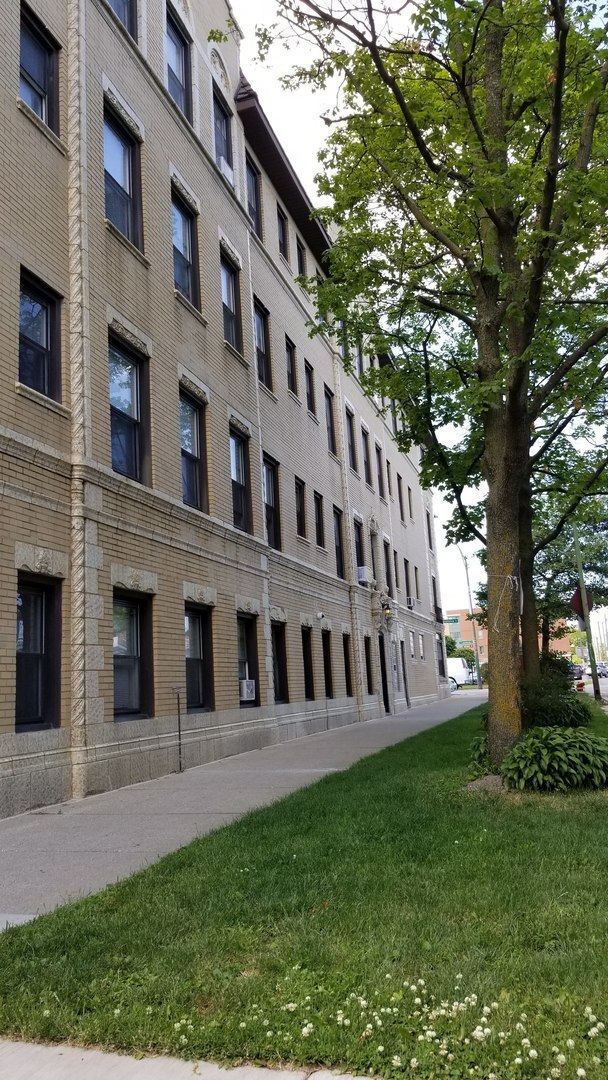 Building Photo - 4764 N Virginia Ave Unit 204 Rental