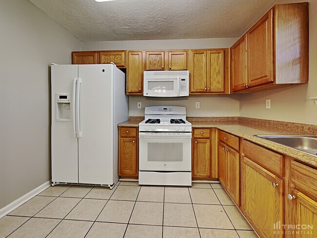 Photo - 4265 Reserve Hill Crossing